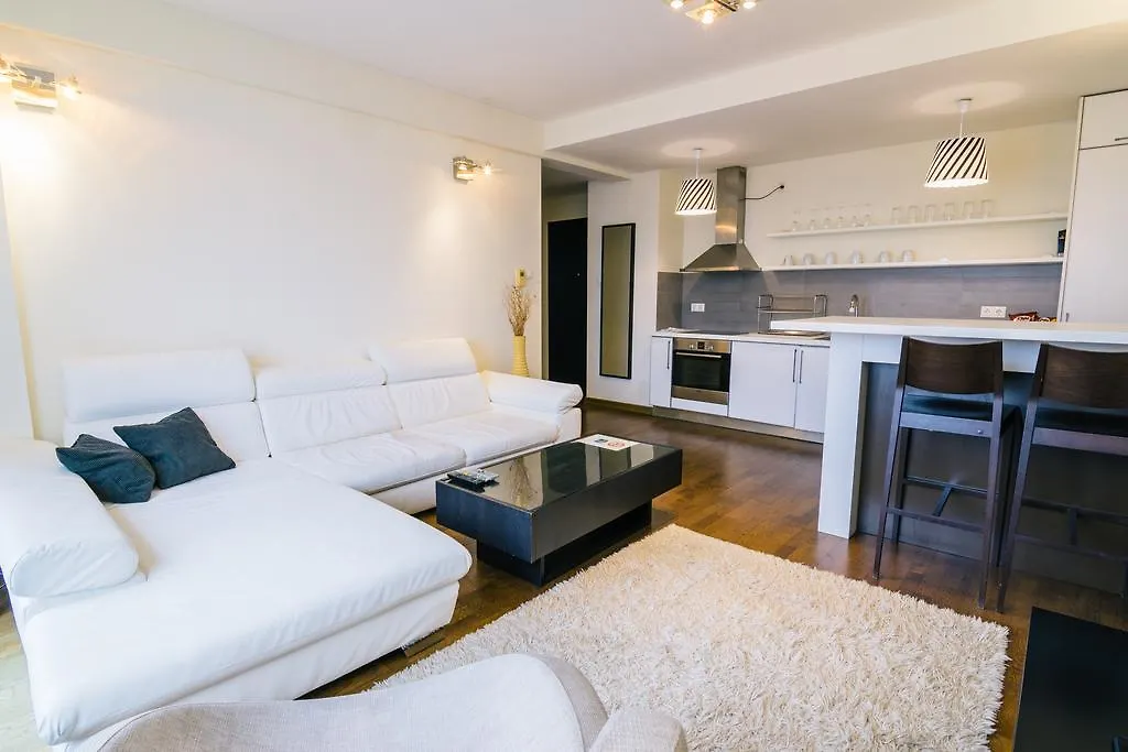Апарт-отель Luxury Downtown Apartments Будапешт