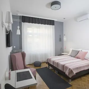 dom-apartman.szeged-hotels.com/