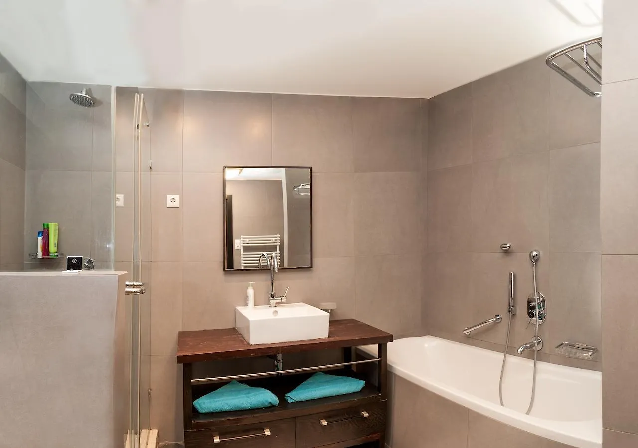 Luxury Downtown Apartments Budapest 4*,